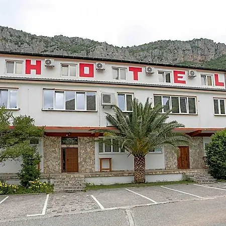 Izvor Hotel *